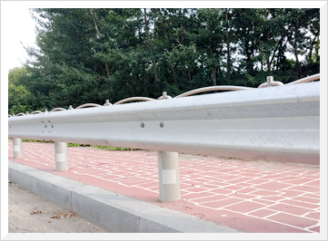 guardrail_img03.jpg
